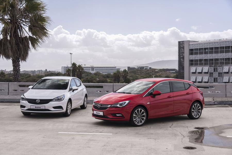  Opel Astra ecoFLEX 2016 года  (ZA) (фото 27 из 29)